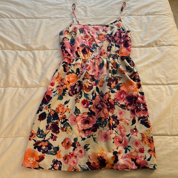 Floral dress - Picture 1 of 1